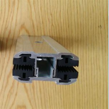 एनवाईसी (फ्रैमालेस मिड क्लैंप) में सौर कंपनियां